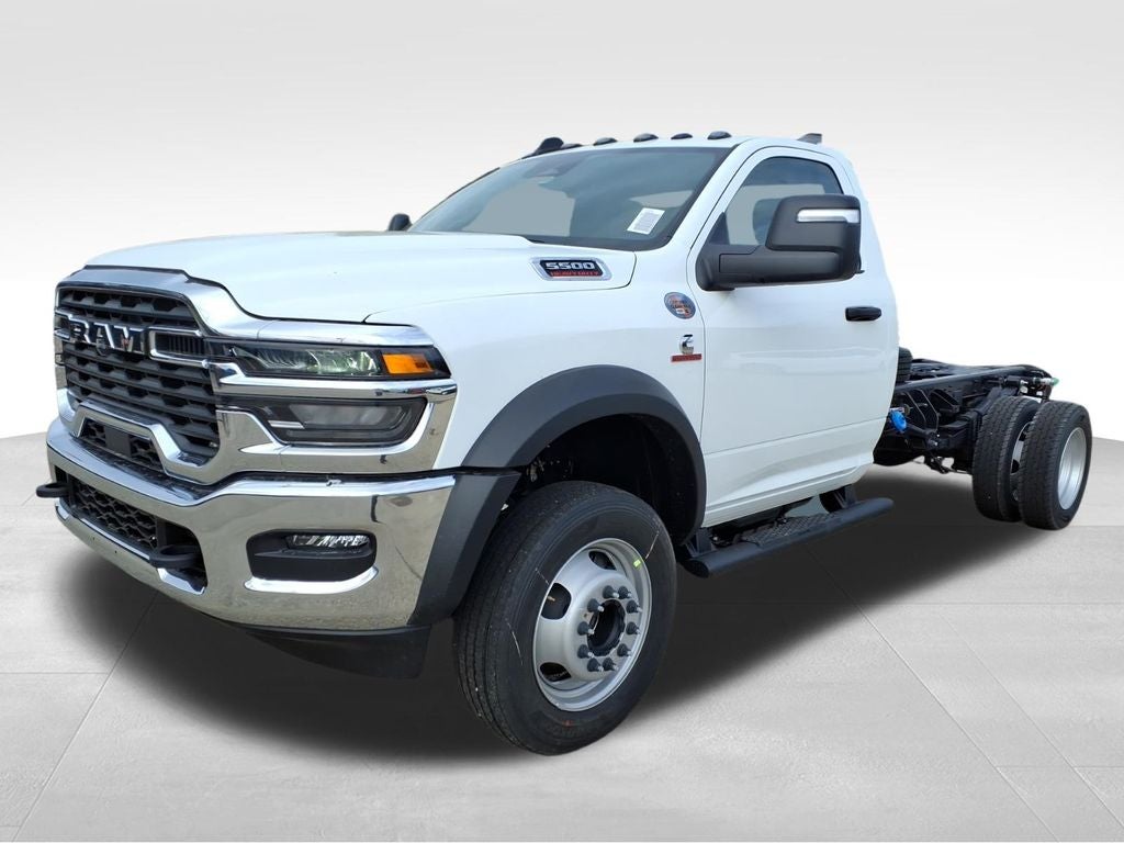 2026 RAM 5500 Chassis RAM 5500 TRADESMAN CHASSIS REGULAR CAB 4X4 84' CA in Bright White Clearcoat — front three-quarter view